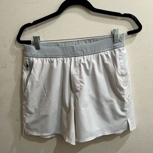 Ten thousand interval shorts w/liner